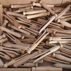 Vintage Clothes Pins Lot Of 109 Square Top And Round Top